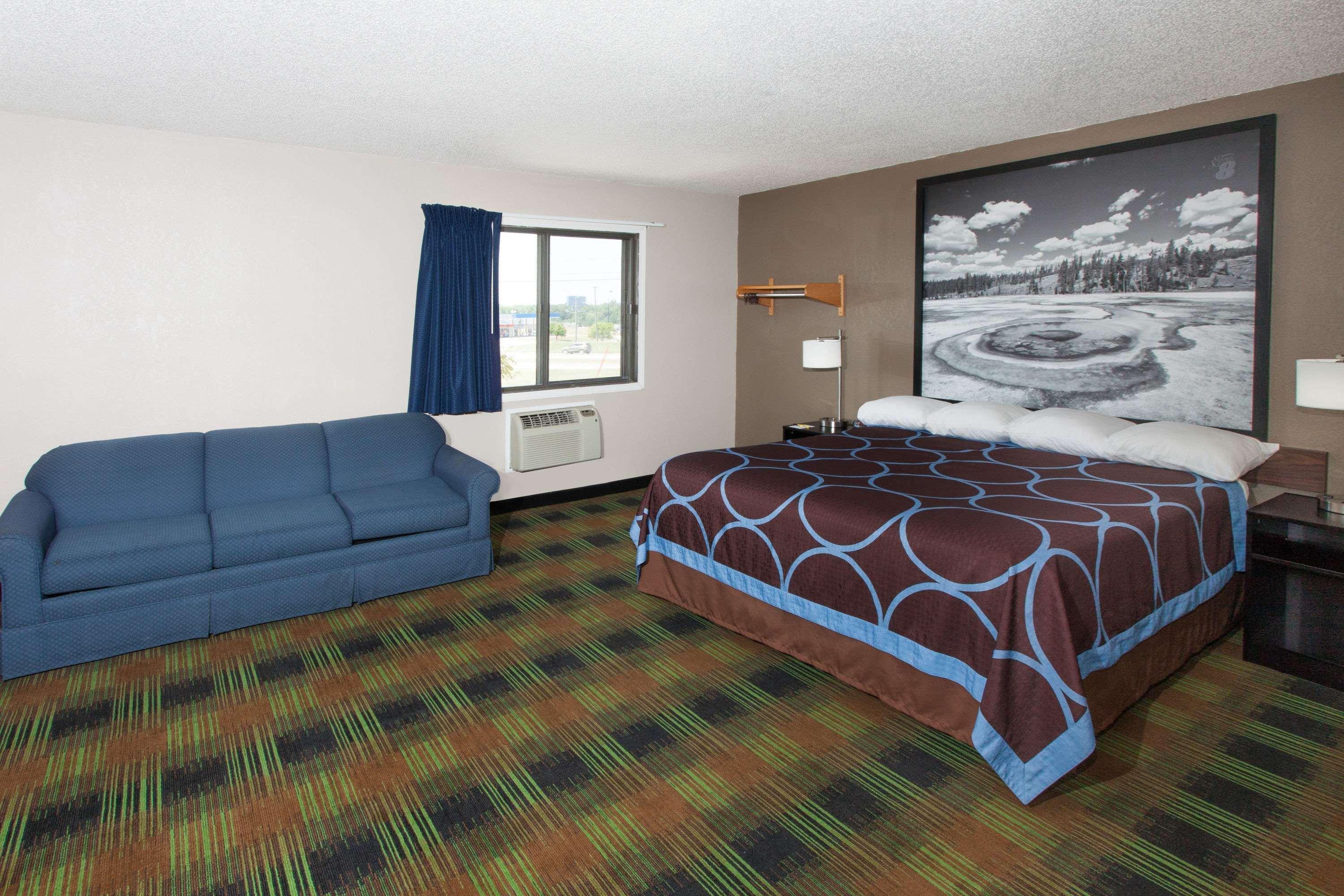 Super 8 By Wyndham Keokuk Hotel Luaran gambar