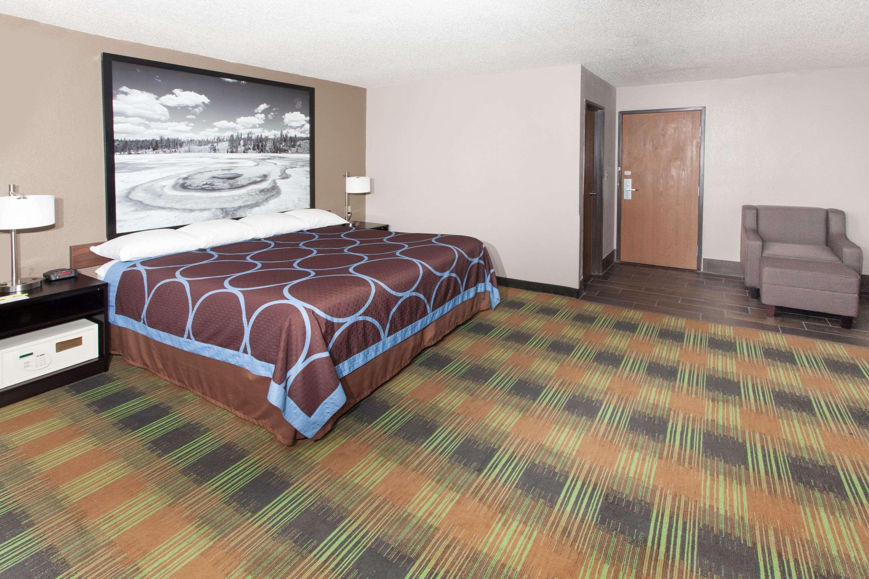 Super 8 By Wyndham Keokuk Hotel Luaran gambar