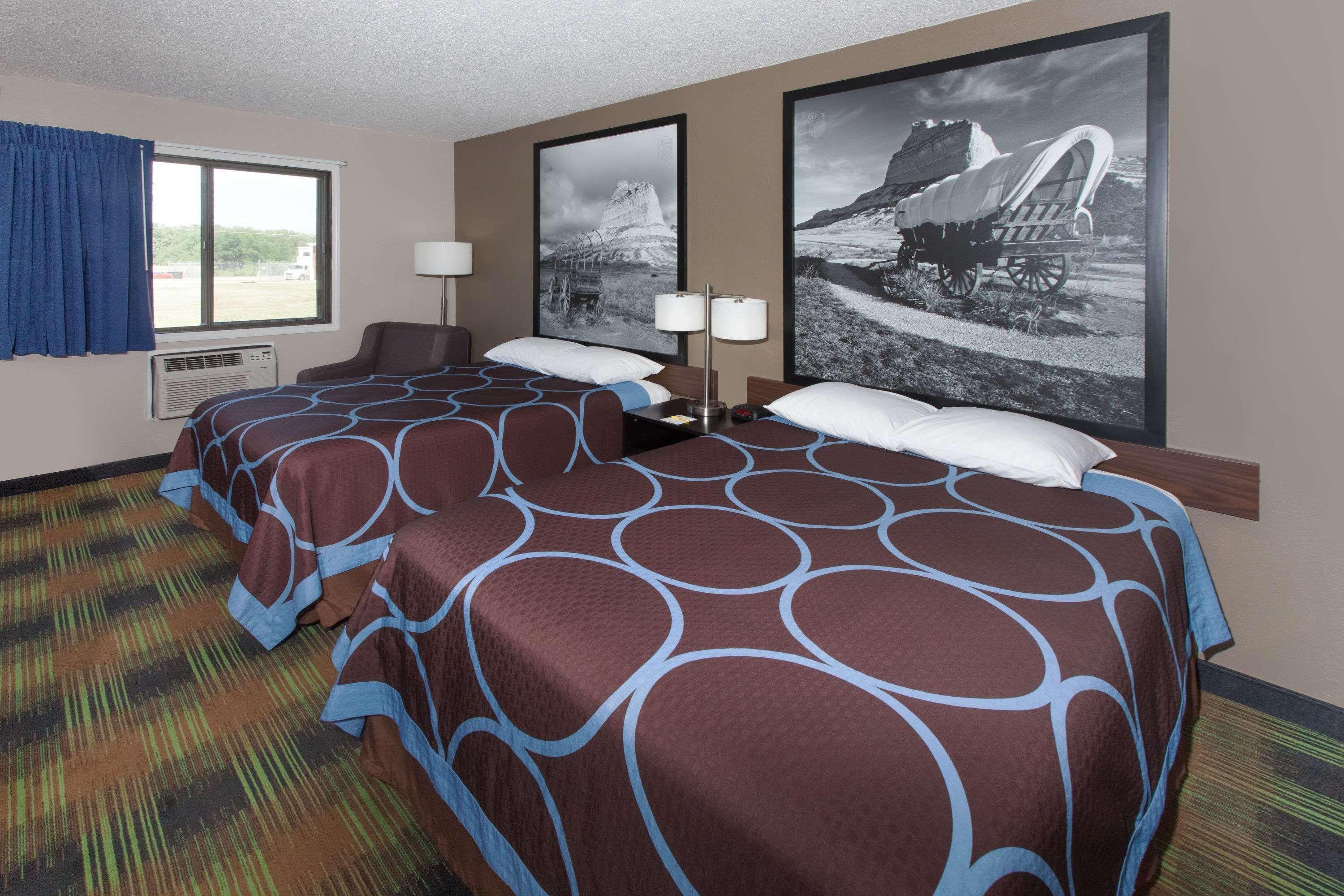 Super 8 By Wyndham Keokuk Hotel Luaran gambar