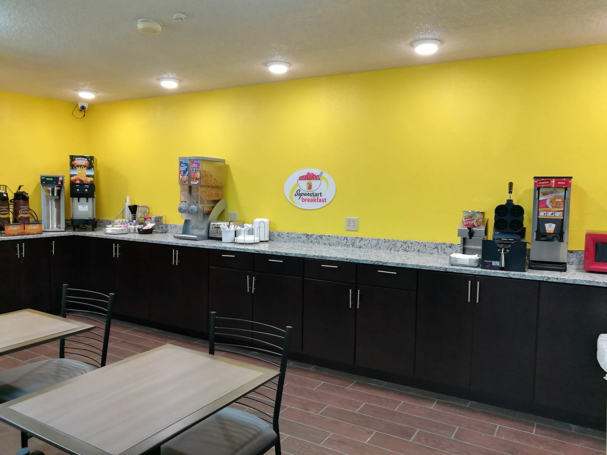 Super 8 By Wyndham Keokuk Hotel Luaran gambar